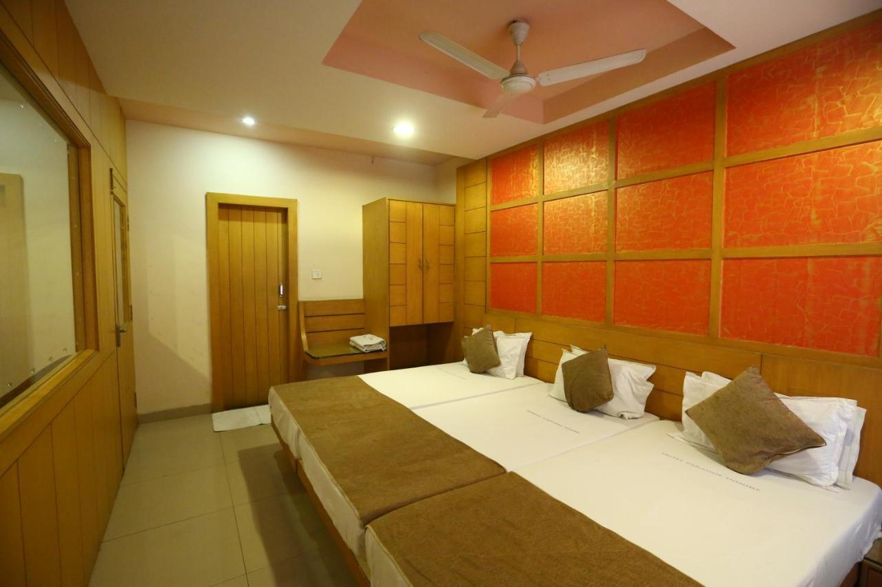 Hotel Paradise อินดอร์ ภายนอก รูปภาพ